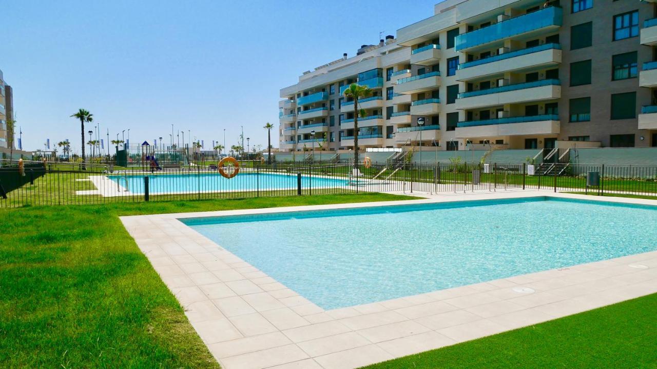 Playa Los Álamos, descanso y ocio en Torremolinos Exterior foto